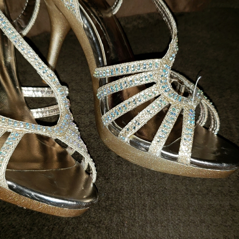 Gold sparkle high heels